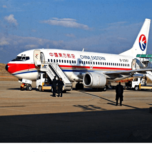 鞍山空运公司航空快运业稳步发展的原因是什么？